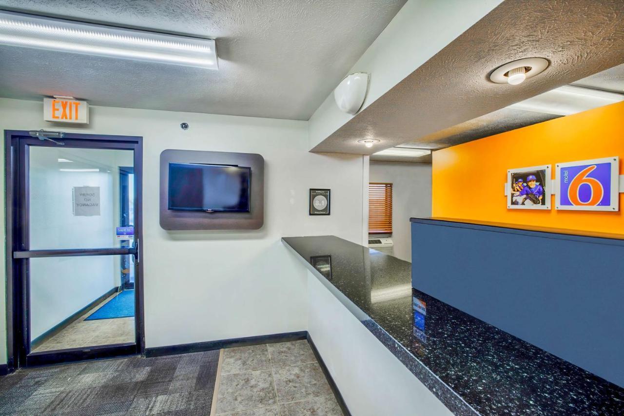 Hotel 6-percival, Ia